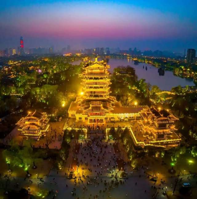 活力濟(jì)南 五步成詩(shī)